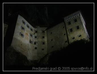 Hrad Predjama (Predjamski grad pri meste?ku Postojna)