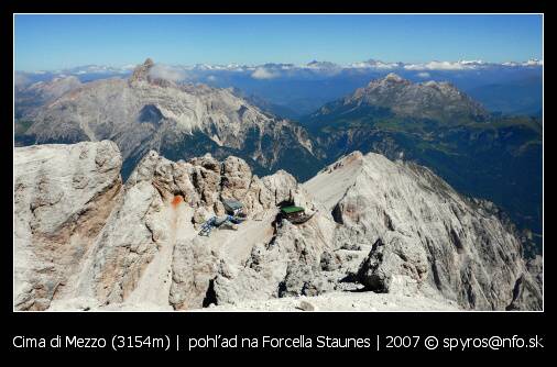 Cristallo - Cima di Mezzo, pohľad na Antelao, Sorapis a Civetta